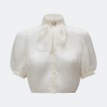 SEIDENBLUSE HEDWIG IN WEISS MIT SEIDENJABOT