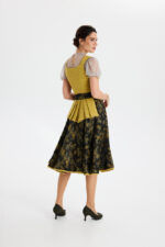 Dirndl VICTORIA in Senfgelb – Bild 6